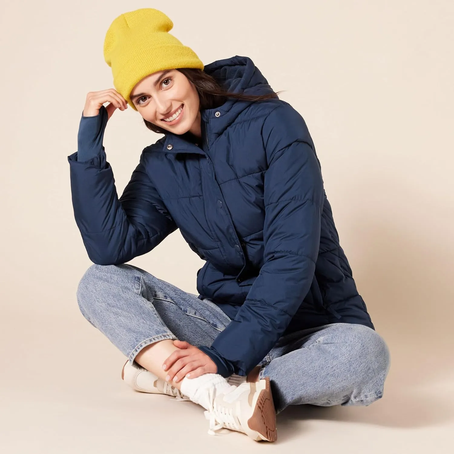 Amazon Essentials Women's Heavyweight Quilted Long-Sleeve Hooded Puffer Coat (Available in Plus Size)