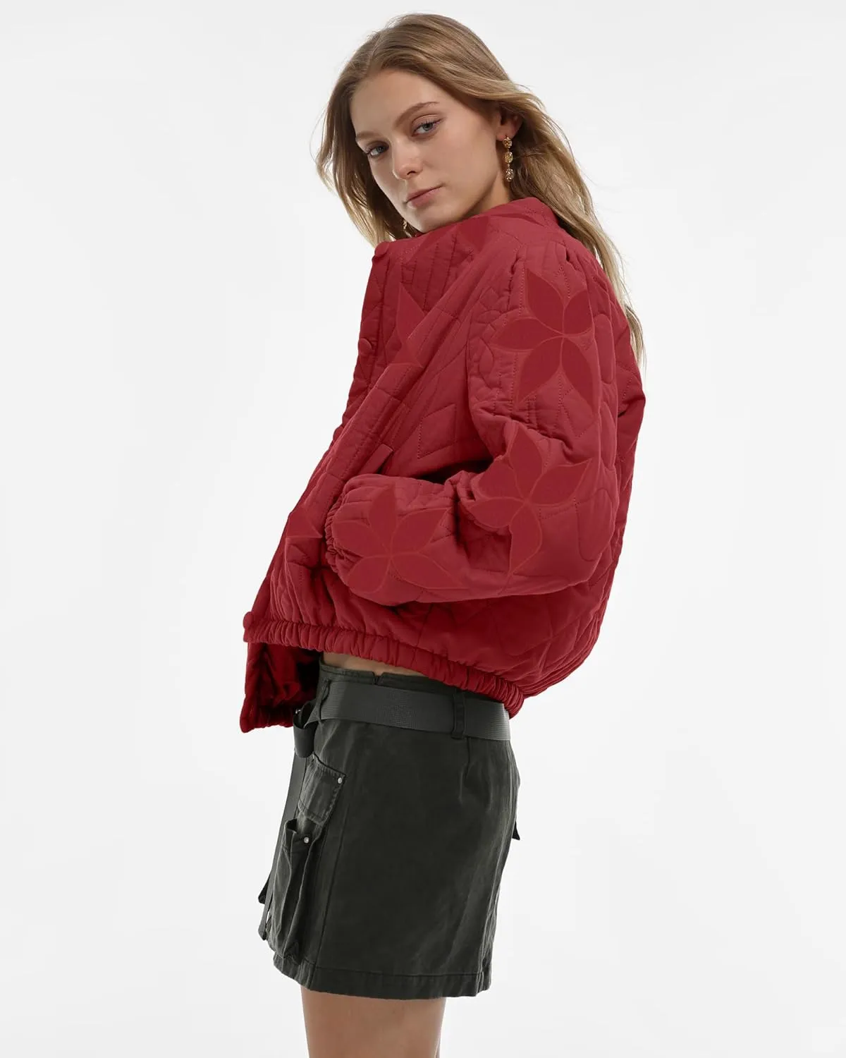 Gacaky Women's Lightweight Floral Embroidered Cropped Quilted Jacket Winter Warm Button Down Puffer Jacket Coat with Pockets