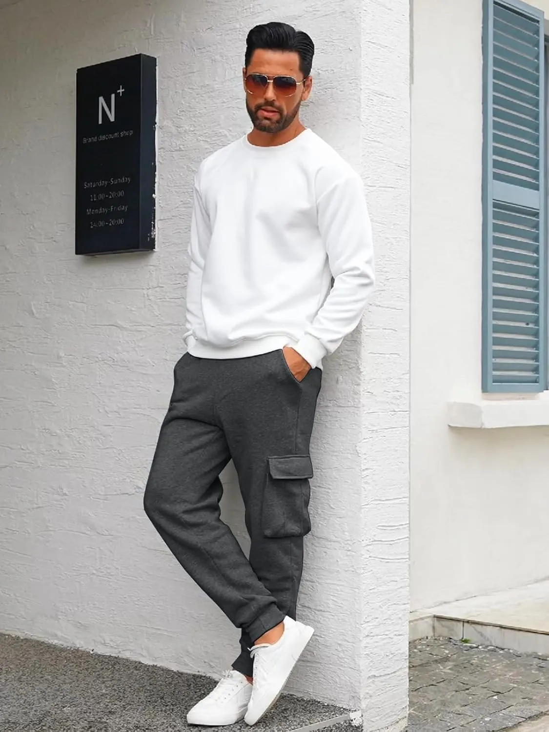 Mens Fleece Cargo Sweatpants Heavyweight Elastic Waist Pants with Pockets Baggy Drawstring Jogger Pants